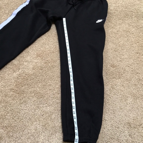 NWT! NIKE Size M black fleece lined joggers pants - Picture 7 of 11